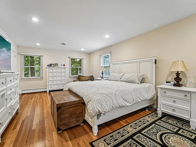 105 Deerhorn Ct — Photo 10