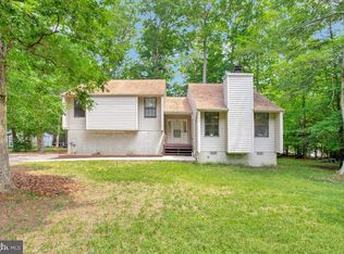 426 Stallion Ln, Lusby, MD 20657