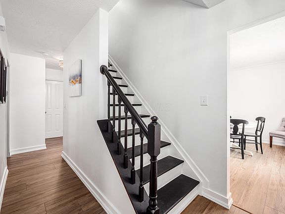 2nd image of 1836 Birchfield Ct