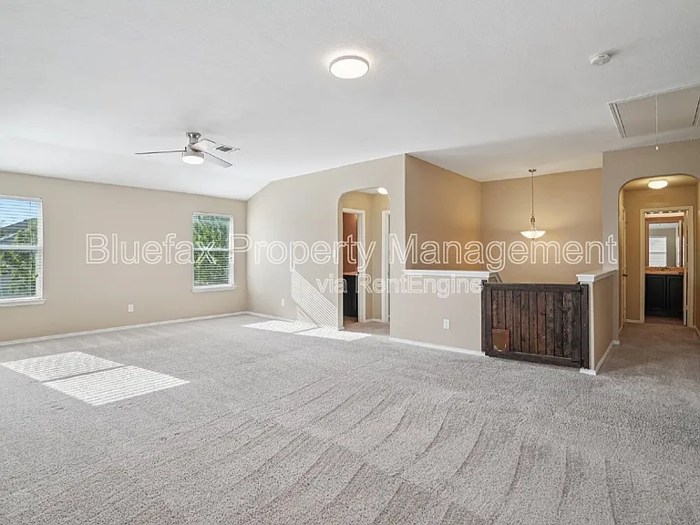 1814 London Blue — Photo 21