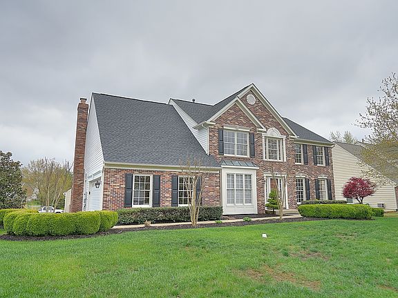 2nd image of 14 Francis Ct