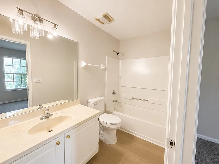 633 Lakeview Dr S — Photo 19