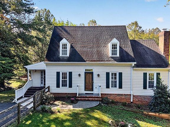 4th image of 2605 Cedar Ridge Ln