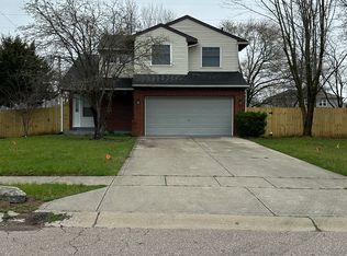 305 Cardinal Dr, Whiteland, IN 46184