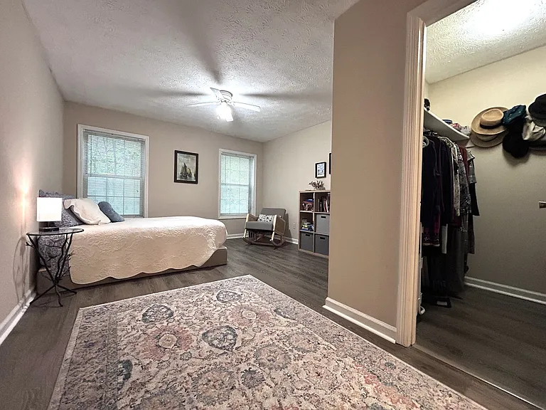 1378 N Crossing Dr NE — Photo 11