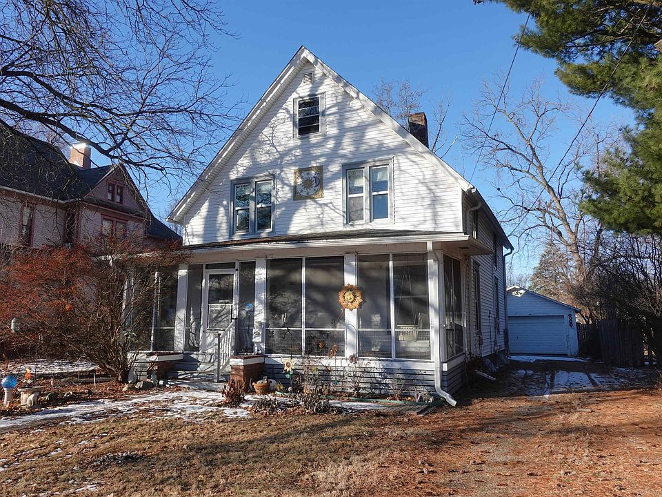 1st image of 642 N Cherry St