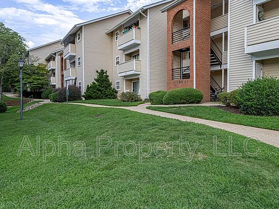 2nd image of 2601 Duncan Chapel Rd #J202