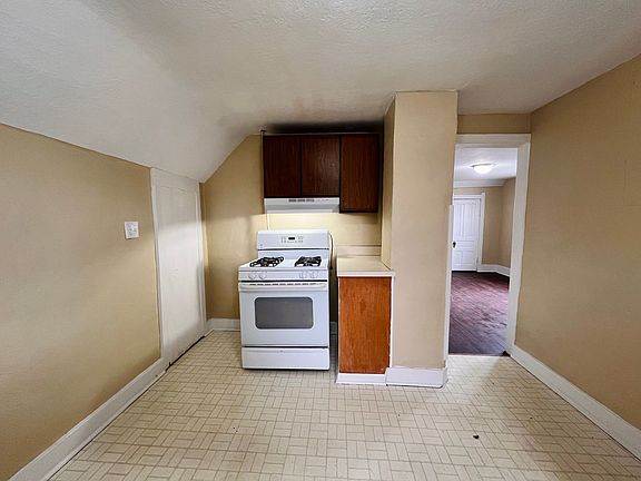 4th image of 2807 Chestnut St #2