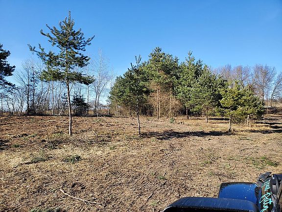 3rd image of 4416 76th St SE