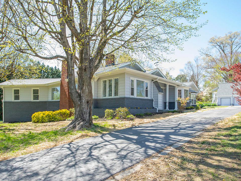 1st image of 2417 Woodrow Dr