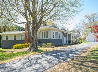 2417 Woodrow Dr, Knoxville, TN 37918