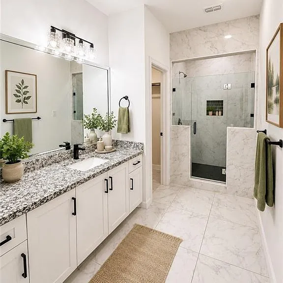 912 N Woodson Ave #4 — Photo 5
