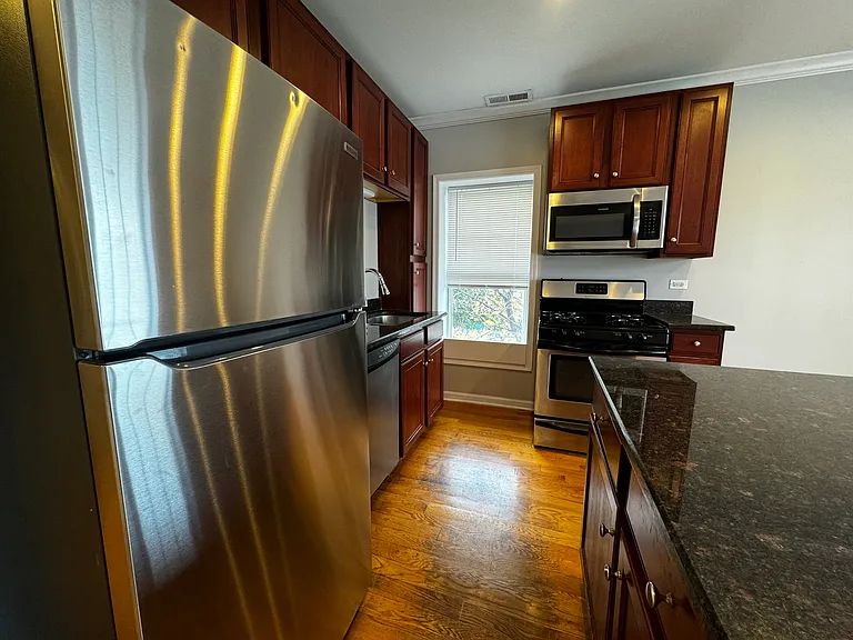 4057 W Melrose St #3W — Photo 6