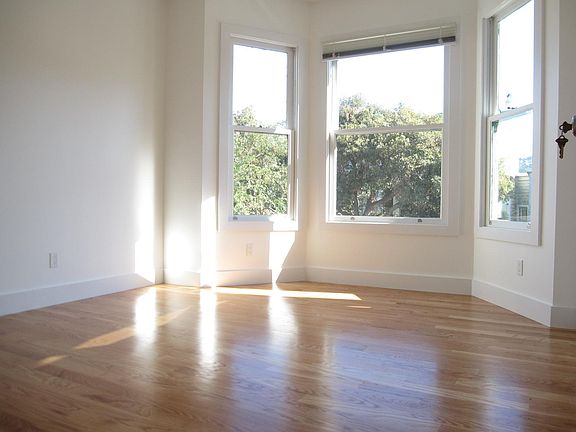 4th image of 2432 Folsom St