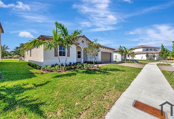 5th image of 2205 SE 30th St
