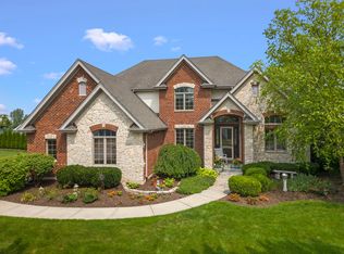 12971 Mayfair Dr, Lemont, IL 60439