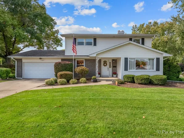 120 S Jane Dr, Elgin, IL 60123