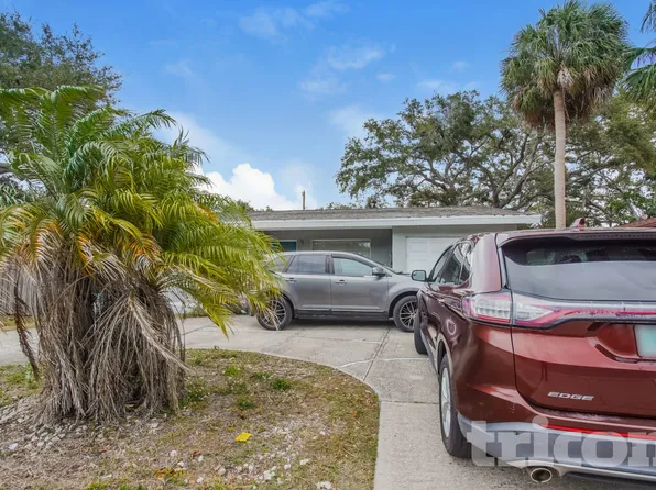 2413 Park St N, Saint Petersburg, FL 33710