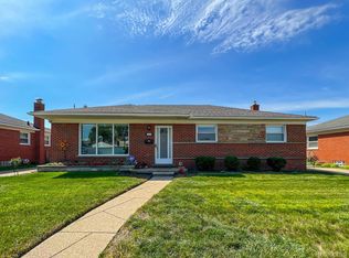 11174 Busch Ave, Warren, MI 48089