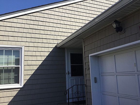 3rd image of 146 Brandywyne Dr