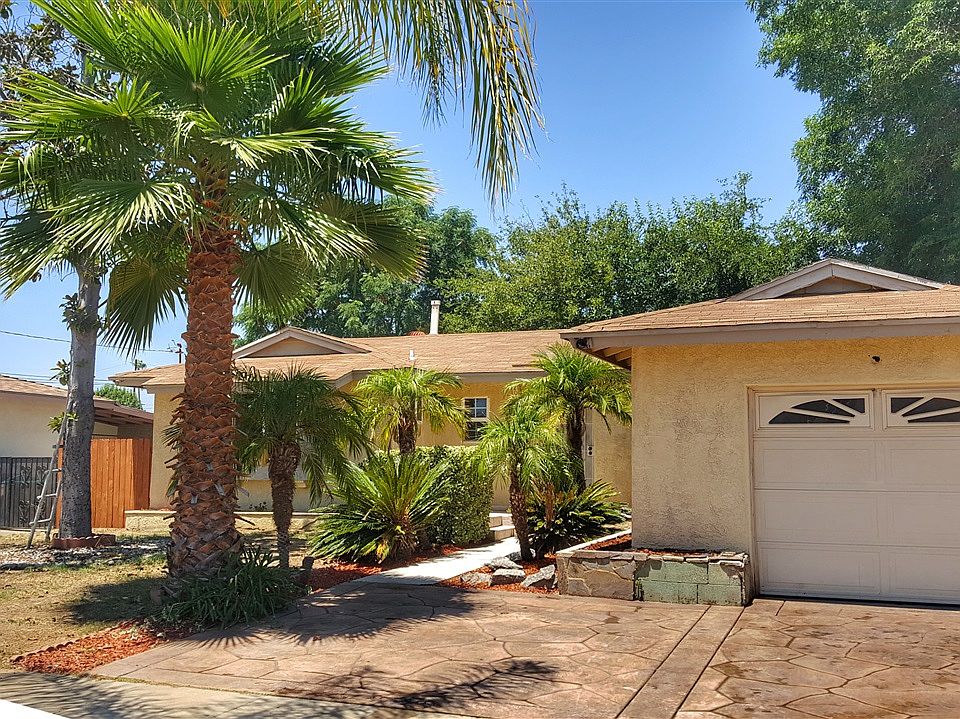 1st image of 2026 Lee Dr