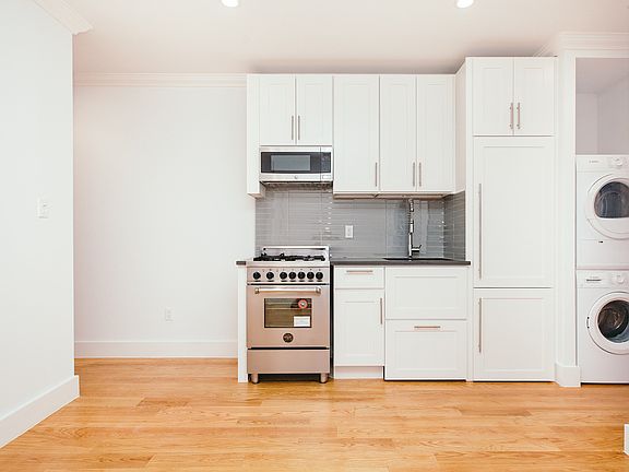 3rd image of 309 Washington Ave APT C6