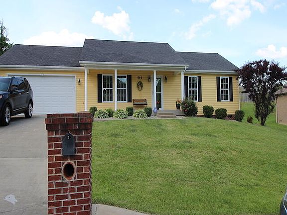 4th image of 916 Greenwood Dr