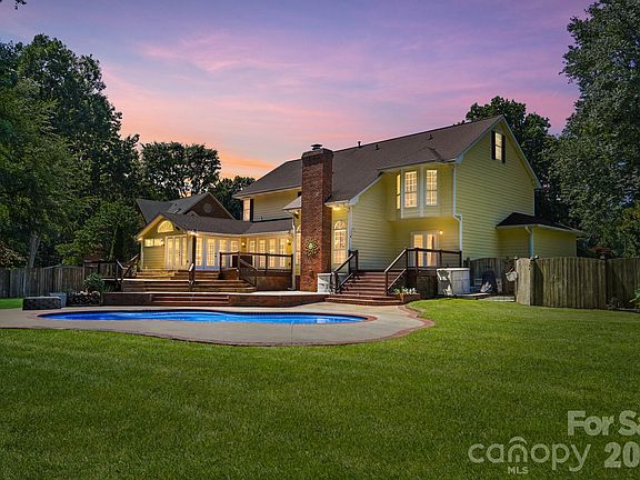 2nd image of 12816 Hidden Hills Ln