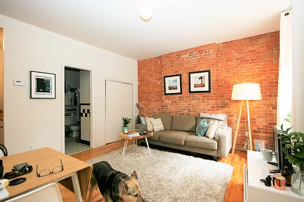 Rented by R New York | media 15