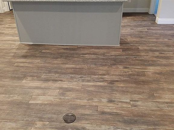 3rd image of 6032 Alder Ave