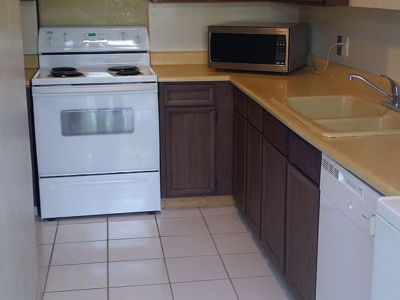 3rd image of 1103 E 51st St