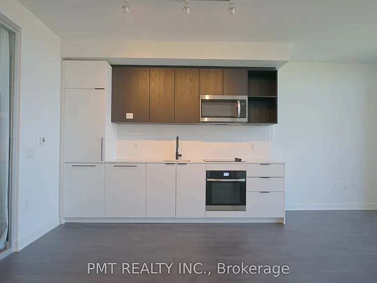 1185 Dupont St #719 — Photo 3