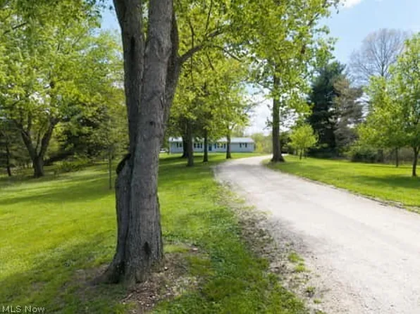 6258 Kennard Rd, Medina, OH 44256