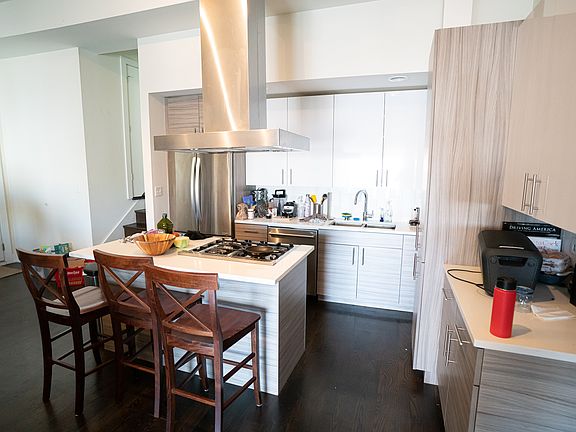 2nd image of 1739 N Milwaukee Ave #4