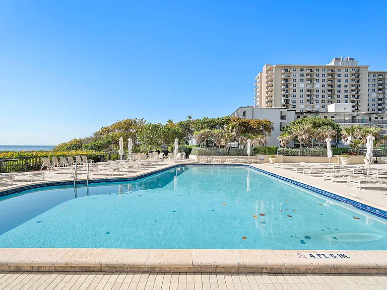 1900 S Ocean Blvd #1E — Photo 19