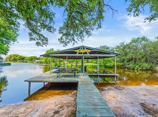 190 Clear Creek Dr, Burnet, TX 78611