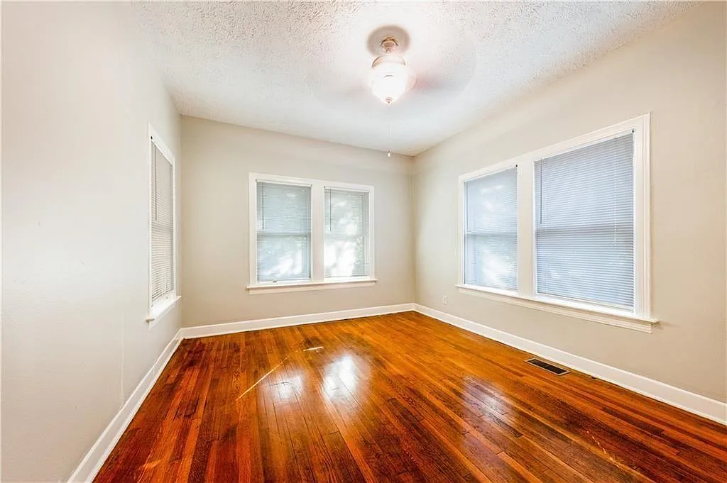 2 bed, 1282 sqft, $2,900 — Photo 4