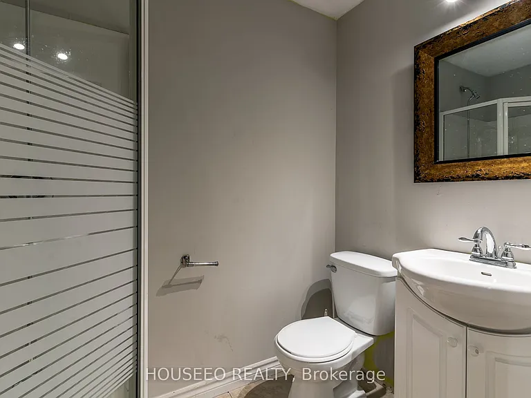 3324 Sunlight St #BASEMENT — Photo 9