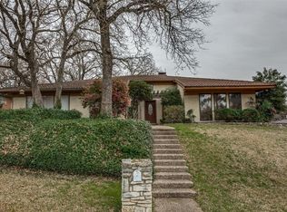 5810 Arbor Valley Dr, Arlington, TX 76016