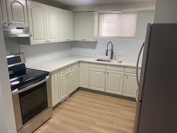 2 Kitchen_09282022