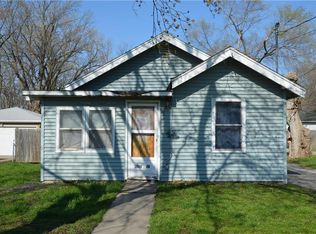 3904 E 28th St, Des Moines, IA 50317