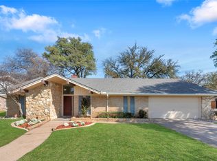 224 Plainview Dr, Hurst, TX 76054