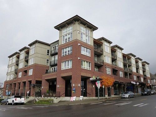 1st image of 1840 25th Ave NE APT 313