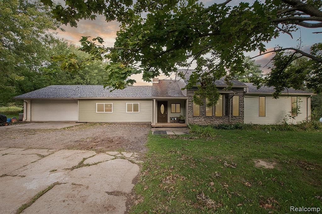 323 S Truhn Rd, Fowlerville, MI 48836 MLS 20230053079 Zillow