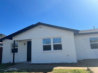 1904 E Myrtle St, Fort Worth, TX 76104