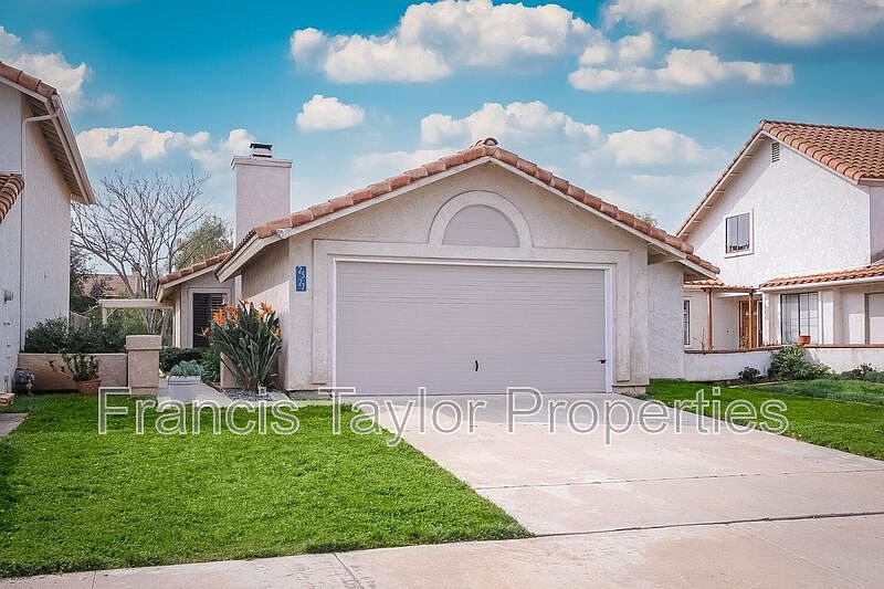 1st image of 2327 Fair Oak Ct