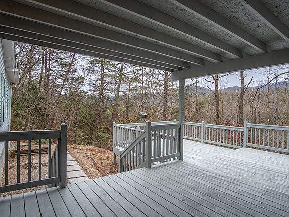 4th image of 126 Short Creek Cir