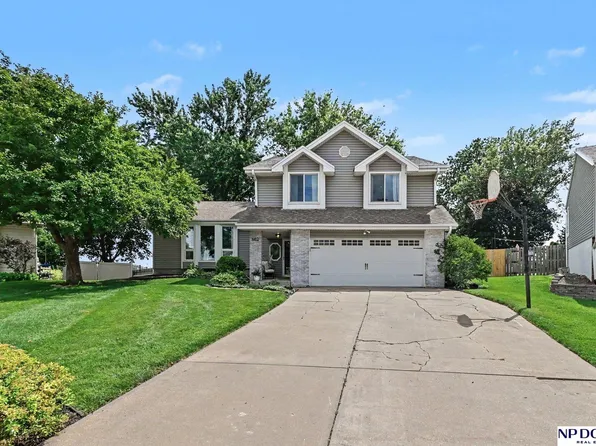 602 N 151st Cir, Omaha, NE 68154