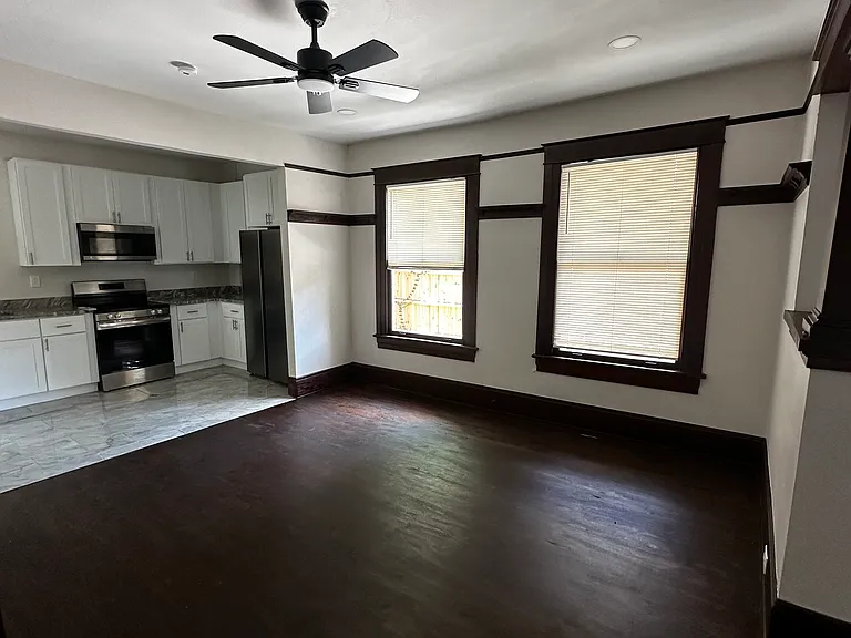 710 E Plymouth St — Photo 9
