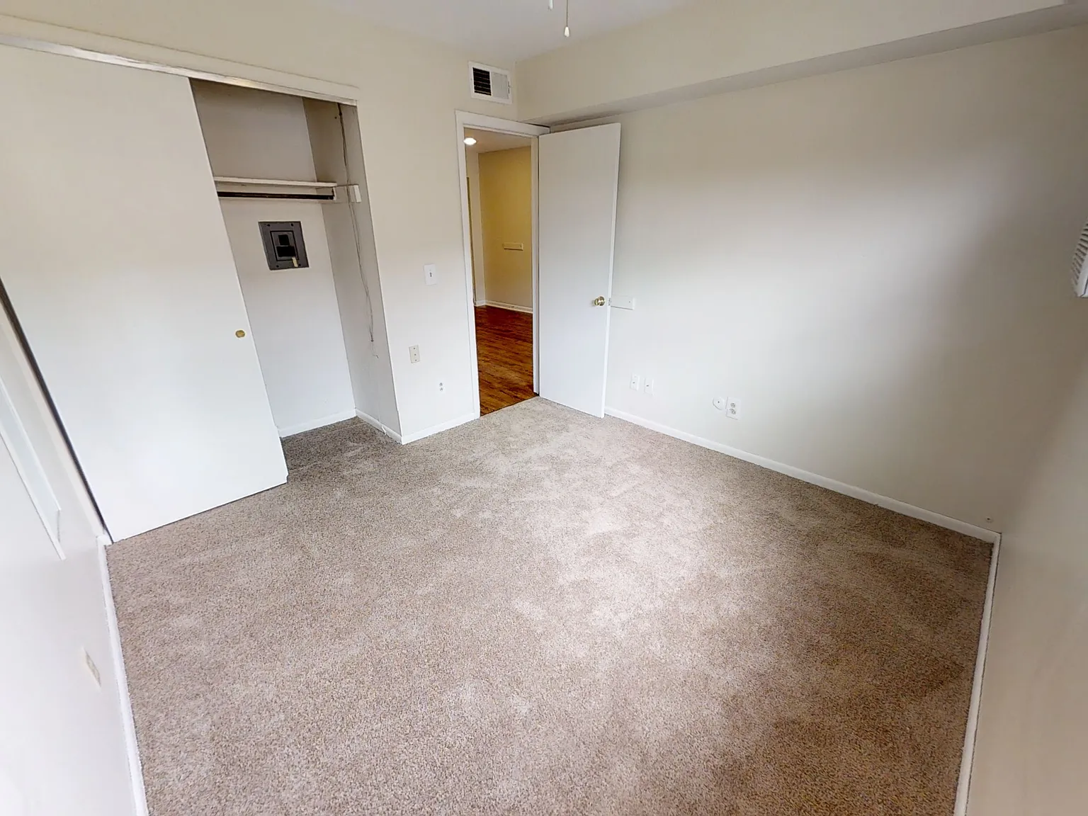 31 Chittenden Ave — Photo 3